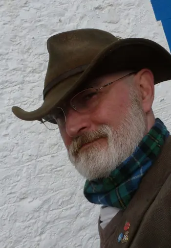 Colin MacNeil