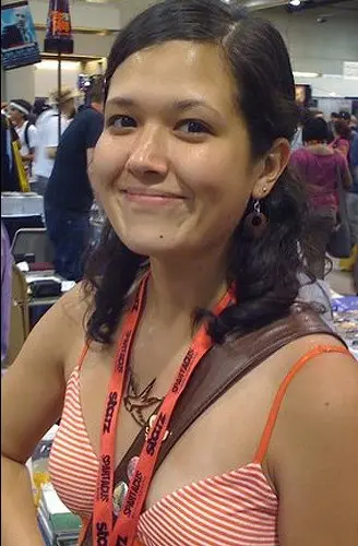 Emi Lenox