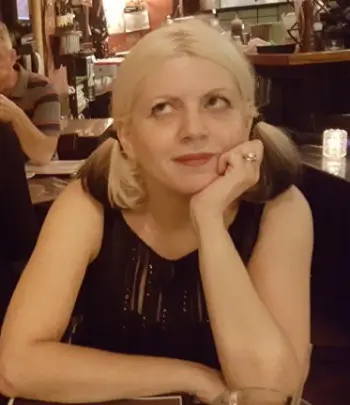 Shelly Bond