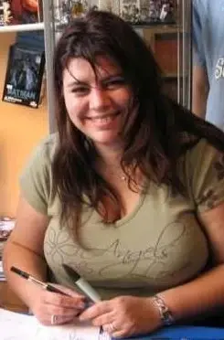 Laura Villari
