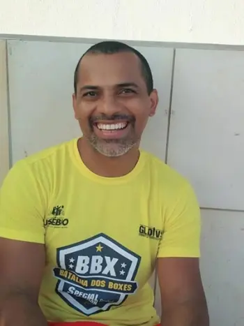 Ron Adrián