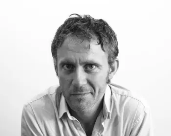 Arno Bertina