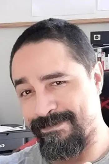 Leno Carvalho