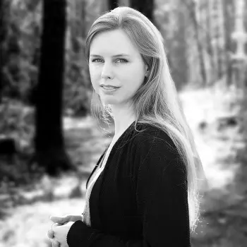 Leeanne M. Krecic