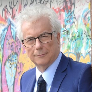 Ken Follett