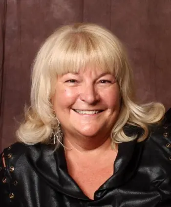 Anne Robillard