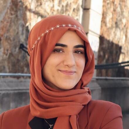 Youssra Mahdi