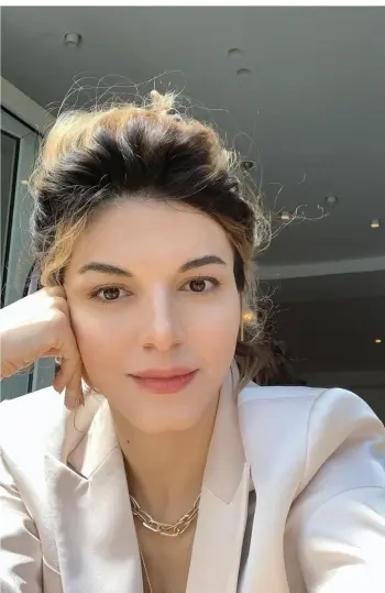 Mansoureh Kamari