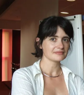 Isabelle Dethan