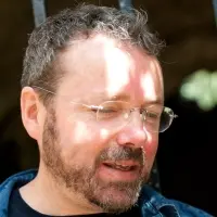 Glenn Dakin