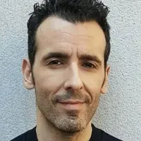 Toni Carbos