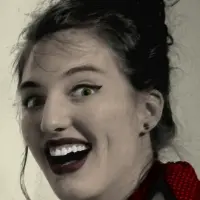 Zoé Thouron