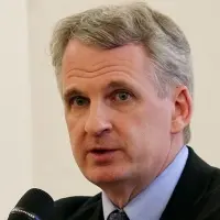 Timothy Snyder