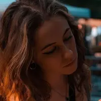 Gloria Vezzaro