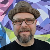 Alan Gratz