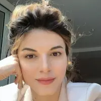 Mansoureh Kamari