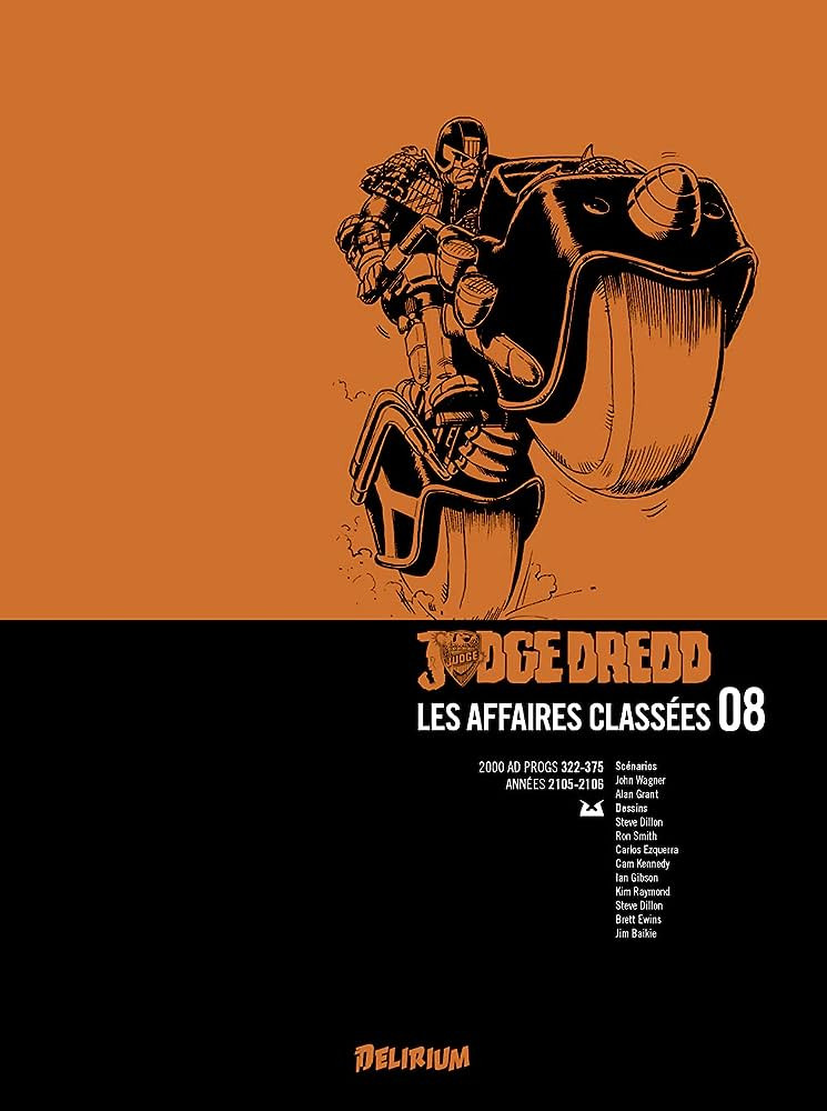 Couverture de l'album Judge Dredd : Les Affaires classées 08 Années 2105-2106 (2000 AD progs 322-375)