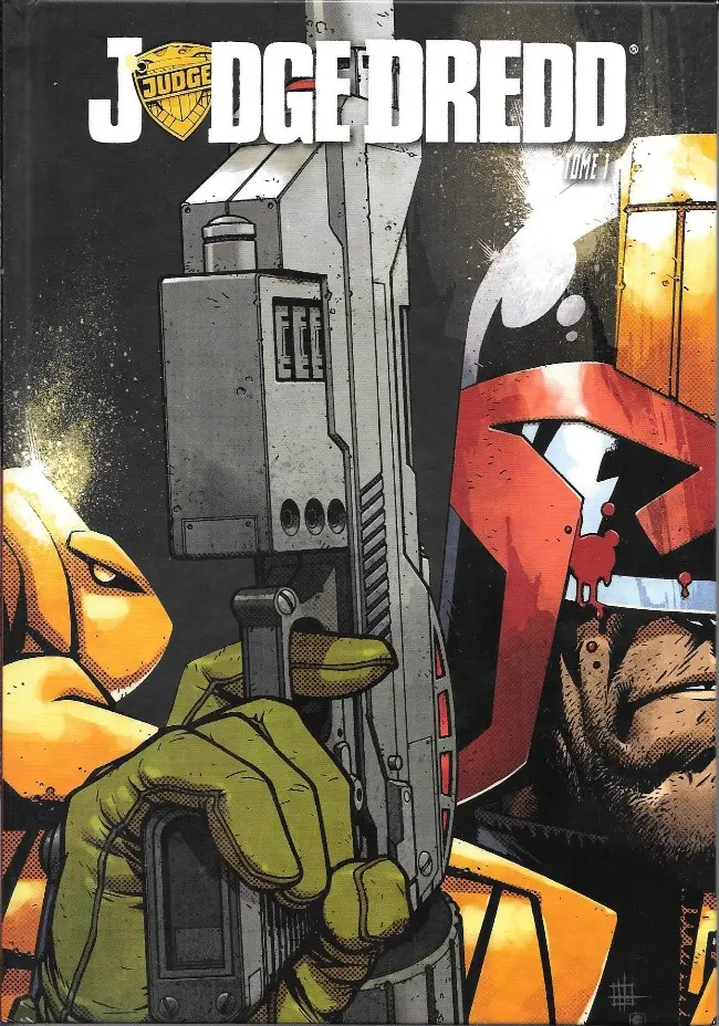 Couverture de l'album Judge Dredd Tome 1