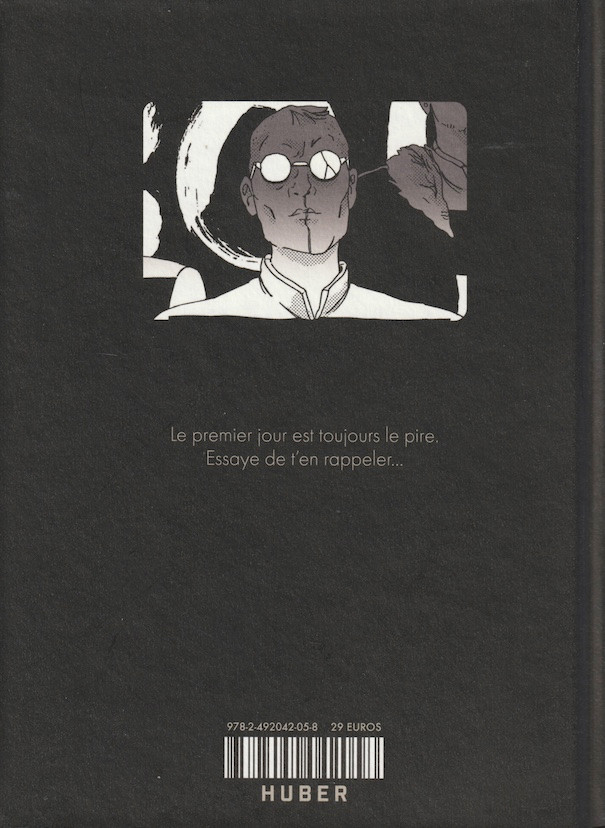 Verso de l'album Under Earth