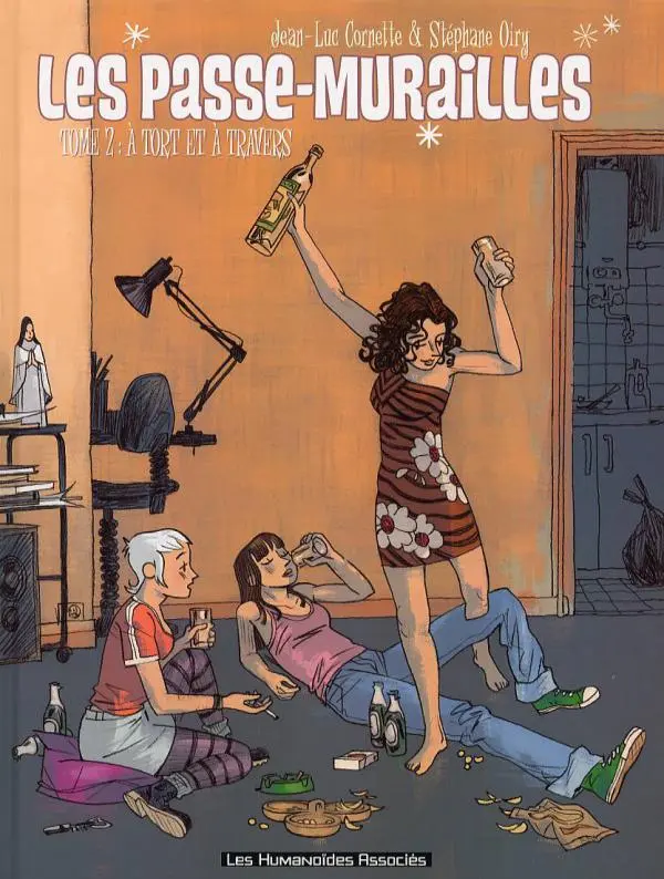 Couverture de l'album Les Passe-murailles Tome 2 A tort et à travers