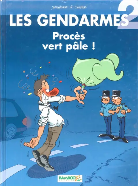 Couverture de l'album Les Gendarmes Tome 2 Procès vert pâle !