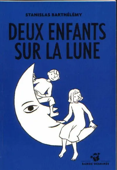 Deux enfants sur la lune