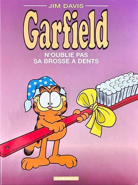Couverture de l'album Garfield Tome 22 Garfield n'oublie pas sa brosse à dents