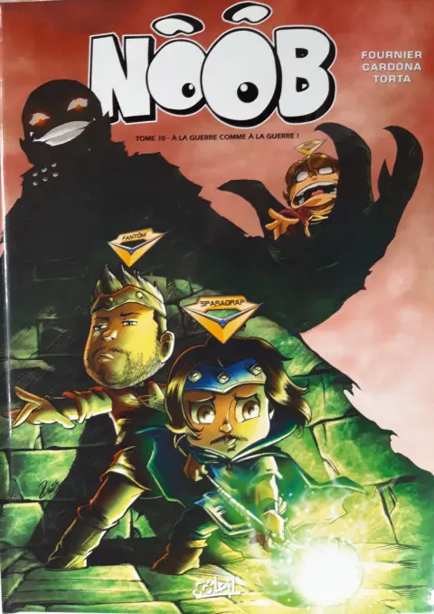 Couverture de l'album NOOB Tome 10 A la guerre comme à la guerre !