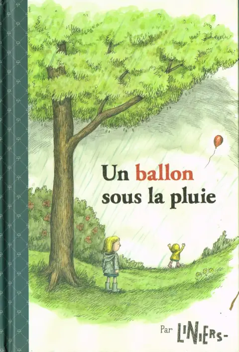 Un ballon sous la pluie