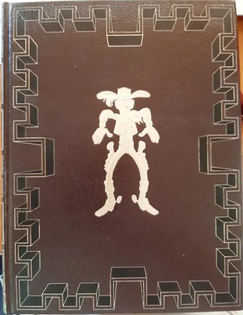 Couverture de l'album Lucky Luke Intégrale Dargaud/Rombaldi Tome 1 La Mine d'or de Dick Digger - Rodéo - Arizona - Sous le soleil de l'ouest - Lucky Luke contre Pat Poker