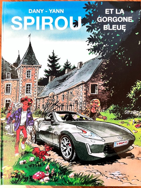 Couverture de l'album Spirou et Fantasio - Une aventure de... / Le Spirou de... Tome 21 Spirou et la Gorgone bleue