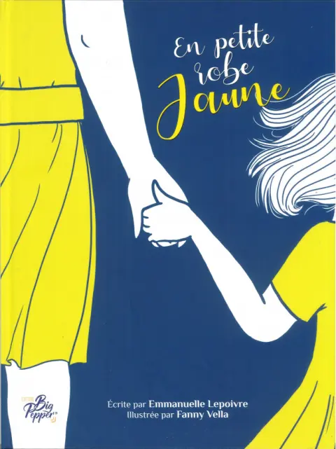 En petite robe jaune