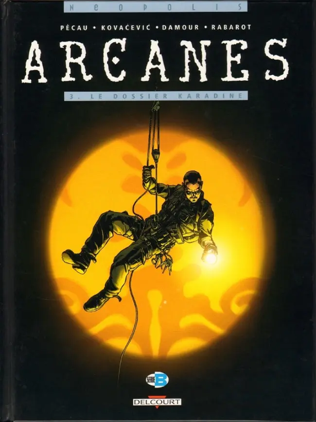 Couverture de l'album Arcanes 3 Le dossier Karadine