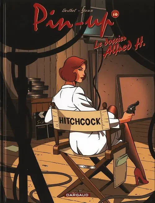 Couverture de l'album Pin-up 10 Le dossier Alfred H.